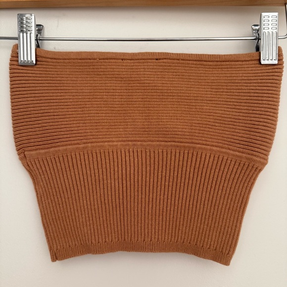 Dynamite Keyhole Rib Knit Tube Top - Picture 4 of 5